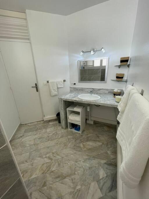 Appart adorable proche de la baie orientale, Idolem résidence unité 2 - 57 Rue du Mont Vernon 1 Cul de Sac Extérieur photo